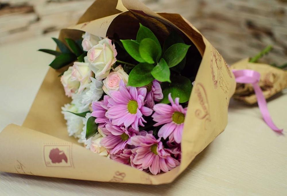 Букет цветов из: Розы и Хризантемы в Калининауле