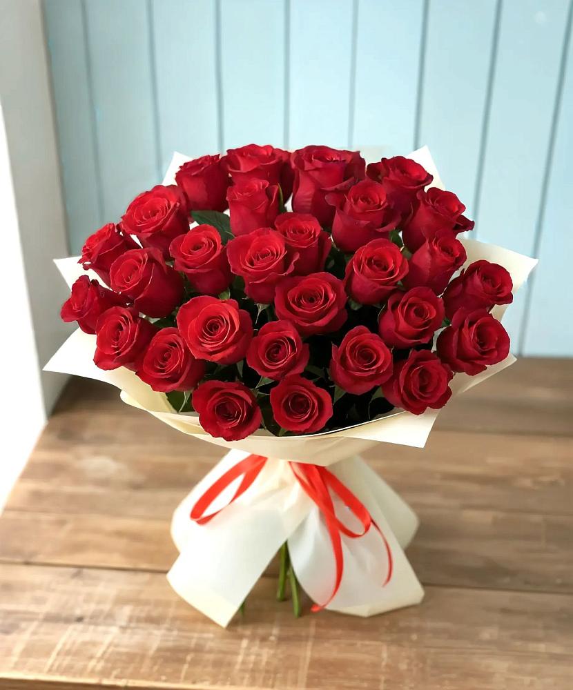 Букет 29 Красных роз в Калининауле