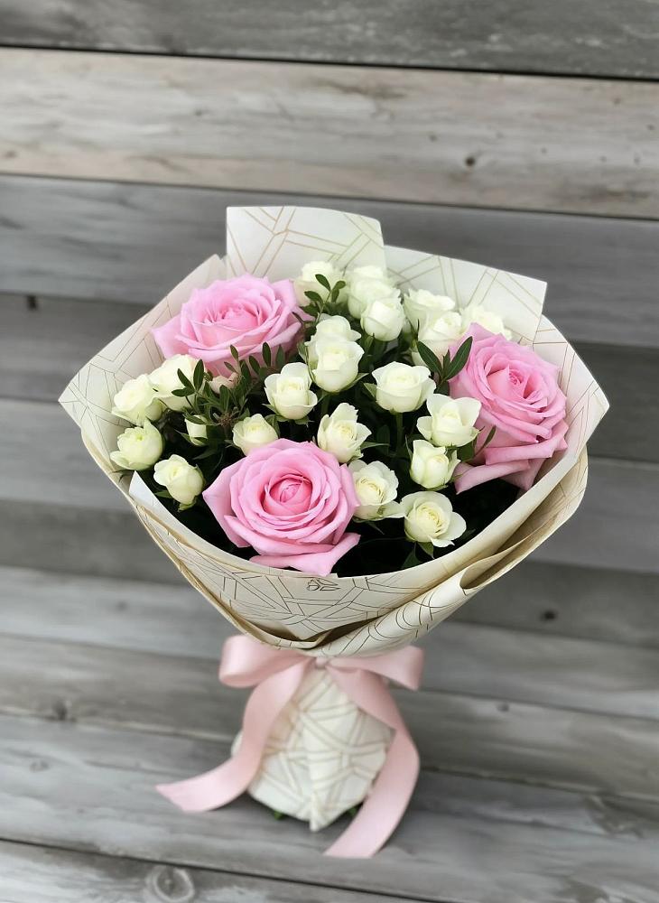 Букет цветов из: Розы в Калининауле