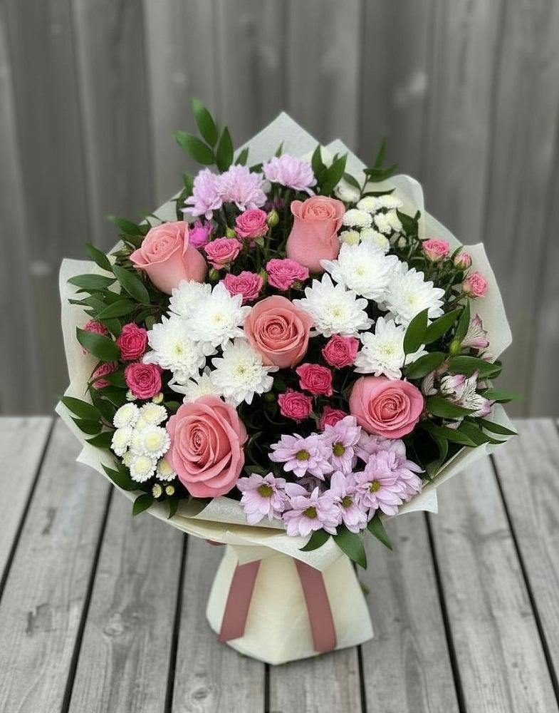 Букет цветов из: Альстромерии, Гвоздики, Розы и Хризантемы в Калининауле