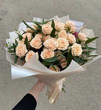 Букет Кремовые розы Латте в Калининауле