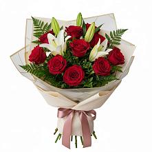 Букет цветов из:  Лилии и Розы в Калининауле