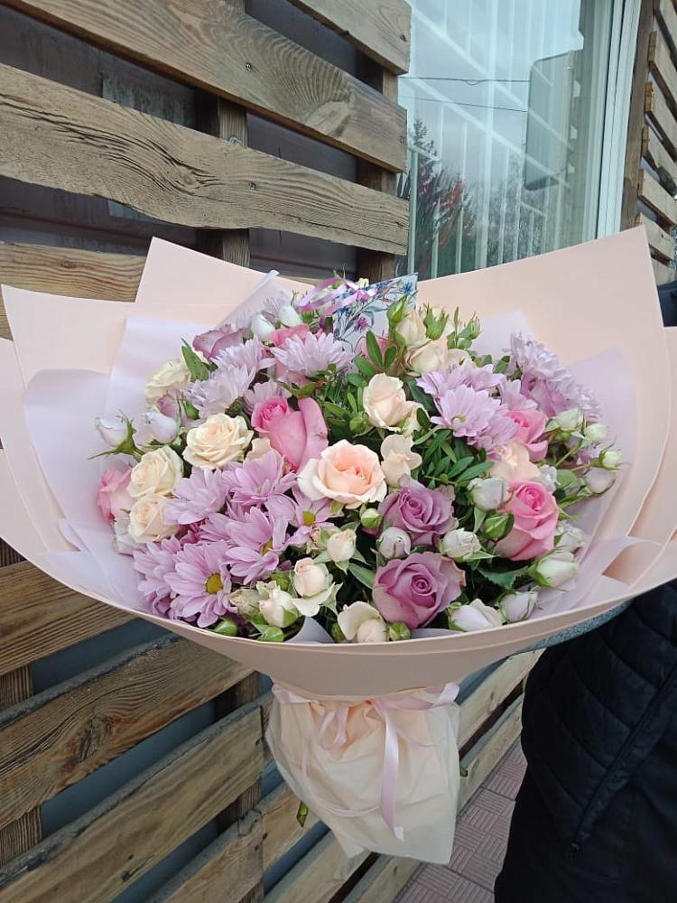 Букет цветов из: Розы и Хризантемы в Калининауле