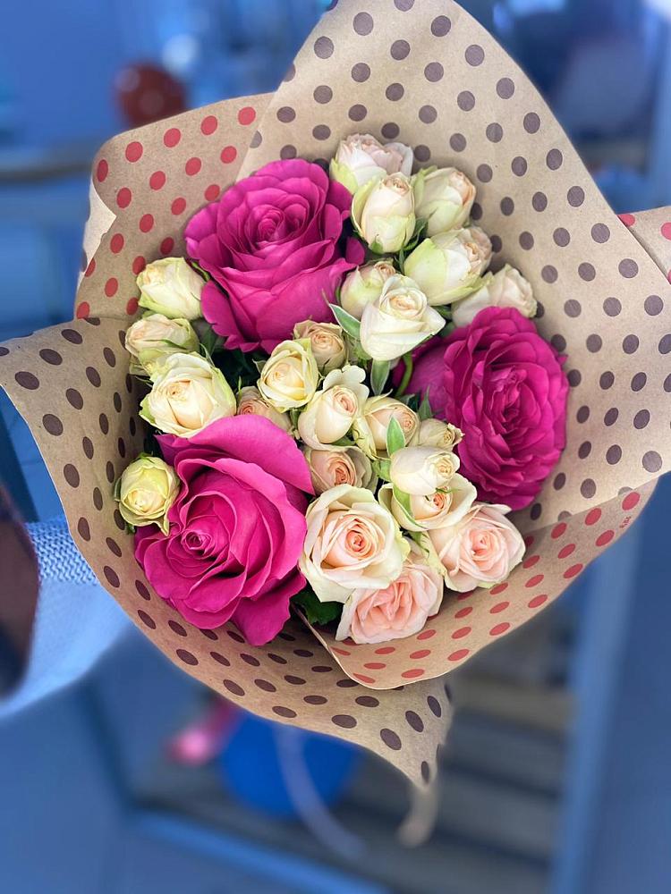 Букет цветов из: Розы в Калининауле