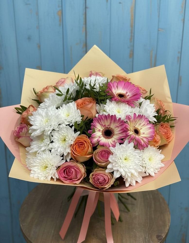 Букет цветов из: Розы, Герберы и Хризантемы в Калининауле