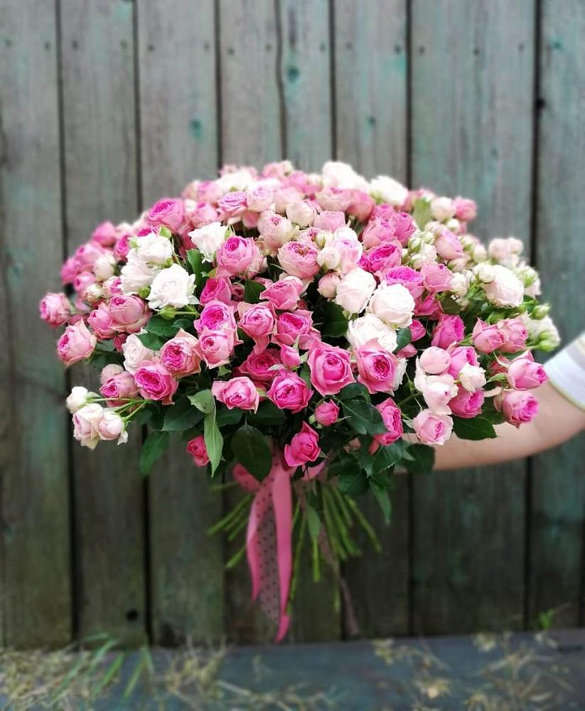 Букет Розовые кустовые розы Натали и Лав Лидия в Калининауле