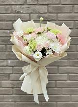 Букет цветов из:  Гвоздики, Розы, Лизиантусы и Хризантемы #REPLACE_PRED# Калининауле
