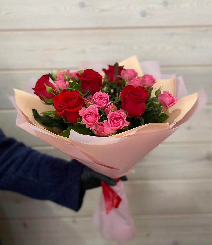 Букет цветов из: Розы в Калининауле