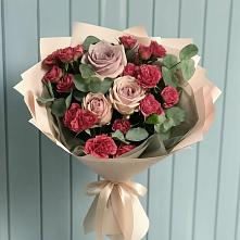 Букет цветов из:  Гвоздики и Розы в Калининауле